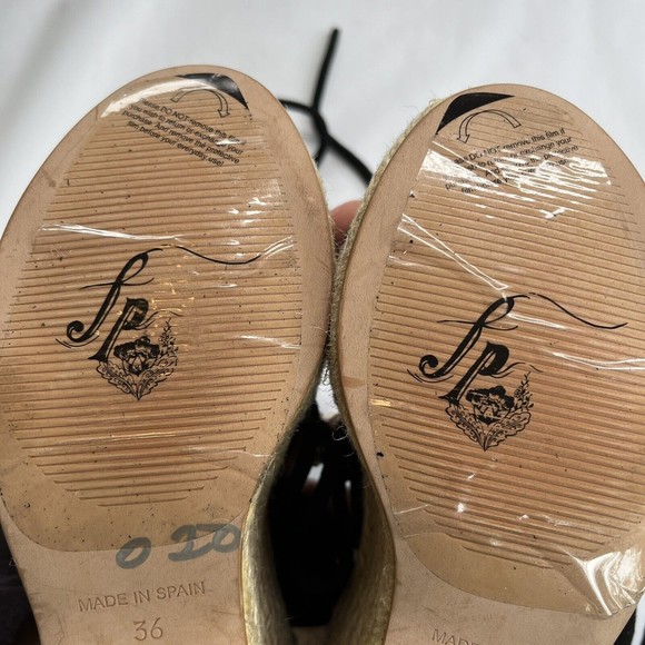 Free People Sandal Platform Wedge Espadrille 6 / 36 Black Suede Strappy Wrap Up - Picture 15 of 15